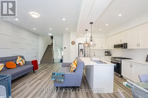 324 Equestrian Way Cambridge ON N3E 0C1