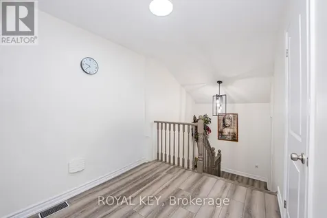 324 Equestrian Way Cambridge ON N3E 0C1