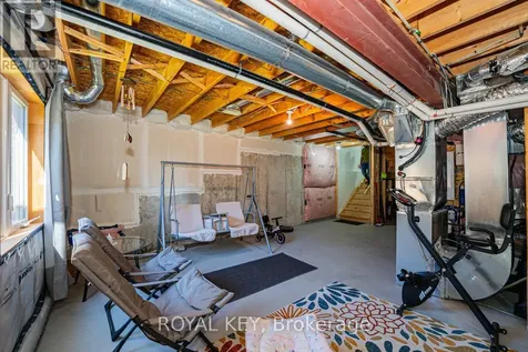 324 Equestrian Way Cambridge ON N3E 0C1