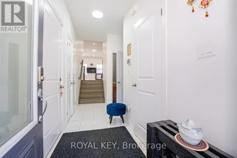 324 Equestrian Way Cambridge ON N3E 0C1