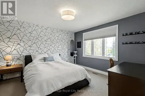 8 Zaduk Place Guelph (kortright East) ON N1G 0A7