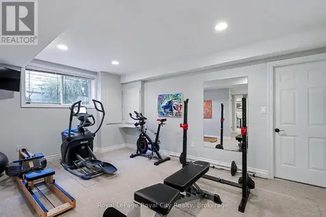 8 Zaduk Place Guelph (kortright East) ON N1G 0A7