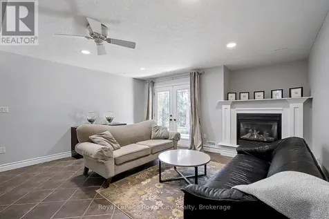 8 Zaduk Place Guelph (kortright East) ON N1G 0A7