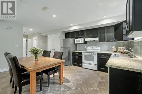 8 Zaduk Place Guelph (kortright East) ON N1G 0A7