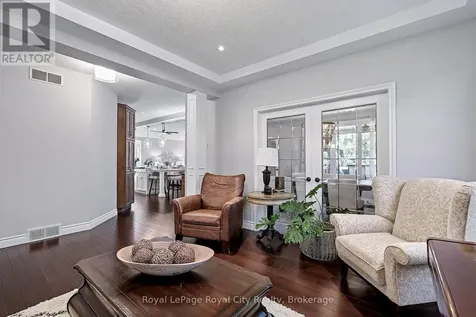 8 Zaduk Place Guelph (kortright East) ON N1G 0A7