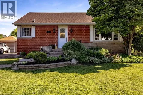 15 Faircourt Drive Stoney Creek ON L8G 2J4