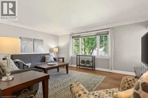 15 Faircourt Drive Stoney Creek ON L8G 2J4