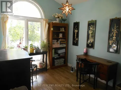 22 Brillinger Drive Wasaga Beach ON L9Z 1L4