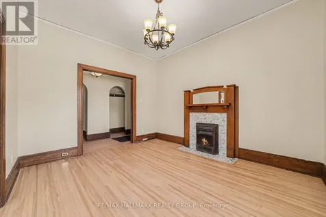 413 Elgin Street Ottawa ON K2P 1N4