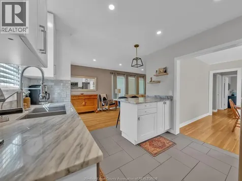3268 Virginia Park Windsor ON N9E 2C3
