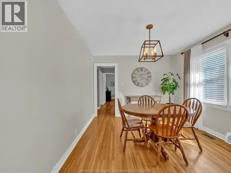 3268 Virginia Park Avenue Windsor ON N9E 2C3