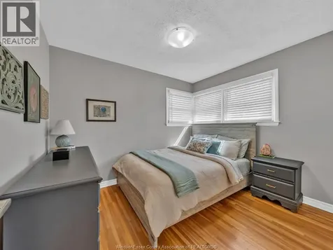 3268 Virginia Park Windsor ON N9E 2C3