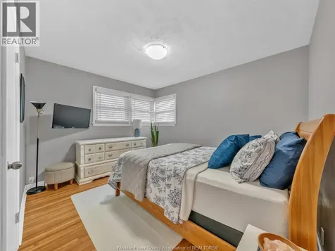 3268 Virginia Park Windsor ON N9E 2C3