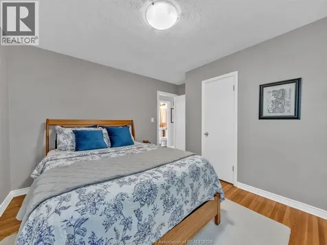 3268 Virginia Park Windsor ON N9E 2C3
