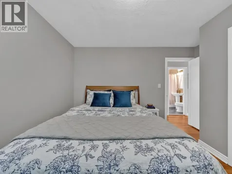 3268 Virginia Park Avenue Windsor ON N9E 2C3