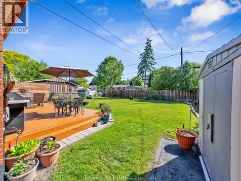 3268 Virginia Park Windsor ON N9E 2C3