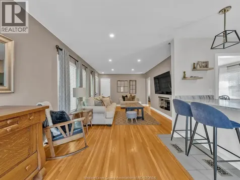 3268 Virginia Park Windsor ON N9E 2C3