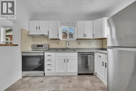 928 Lacasse Boulevard Tecumseh ON N8N 2C5