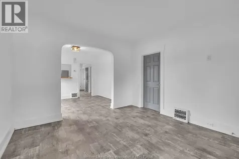 928 Lacasse Boulevard Tecumseh ON N8N 2C5