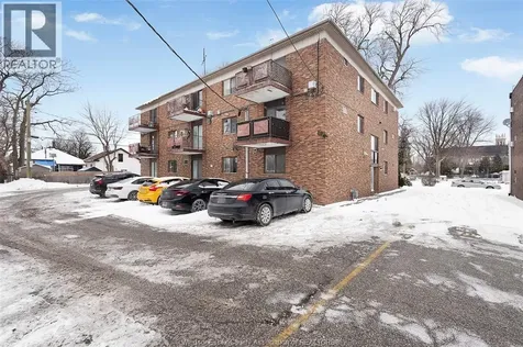 1655 Rooney Street Windsor ON N9B 1L1