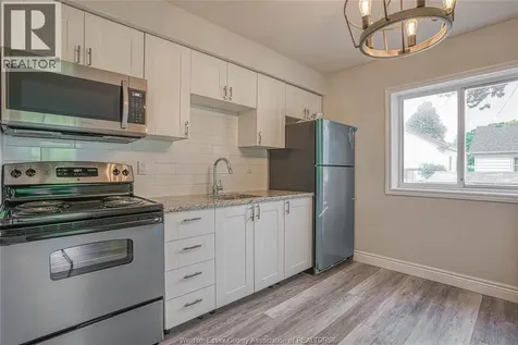 1655 Rooney Street Windsor ON N9B 1L1