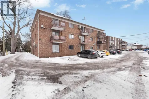 1655 Rooney Street Windsor ON N9B 1L1