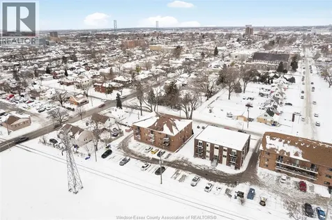 1655 Rooney Street Windsor ON N9B 1L1