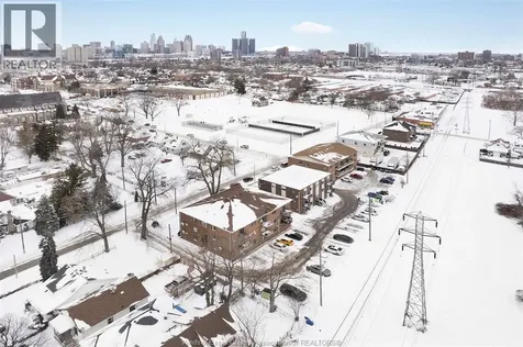 1655 Rooney Street Windsor ON N9B 1L1