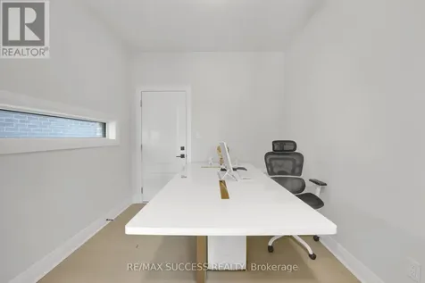 554 Bridgemill Crescent East Kitchener ON N2A 0K3