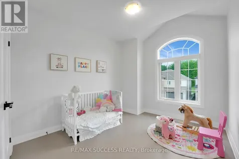 554 Bridgemill Crescent East Kitchener ON N2A 0K3