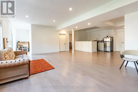 554 Bridgemill Crescent East Kitchener ON N2A 0K3