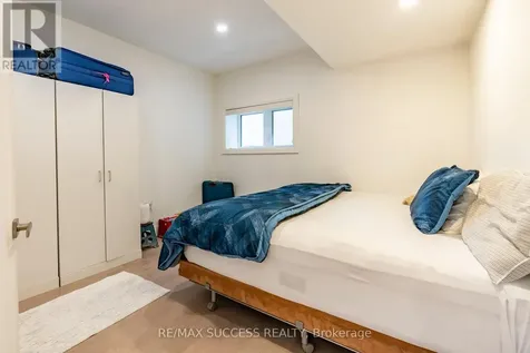 554 Bridgemill Crescent East Kitchener ON N2A 0K3
