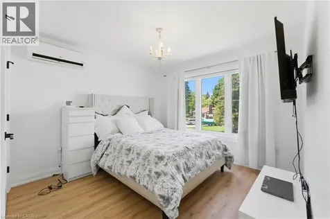 82 Cumming Court Ancaster ON L9G 1V3