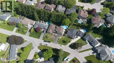 82 Cumming Court Ancaster ON L9G 1V3