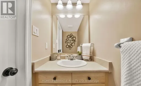 22 Devonleigh Drive Amaranth ON L9V 3J3