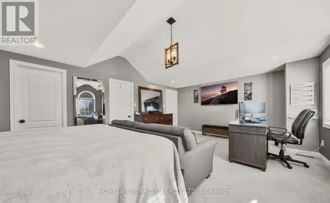22 Devonleigh Drive Amaranth ON L9V 3J3