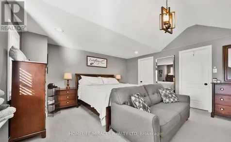 22 Devonleigh Drive Amaranth ON L9V 3J3