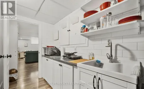 22 Devonleigh Drive Amaranth ON L9V 3J3