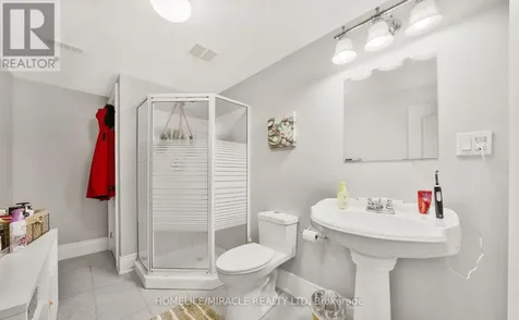22 Devonleigh Drive Amaranth ON L9V 3J3