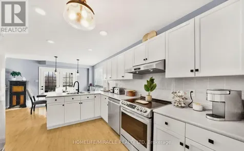 22 Devonleigh Drive Amaranth ON L9V 3J3