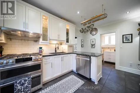 11 Chestnut Avenue Brantford ON N3T 4B9
