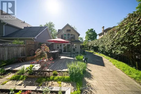 11 Chestnut Avenue Brantford ON N3T 4B9