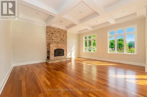 5800 Queenscourt Crescent Ottawa ON K4M 1K3
