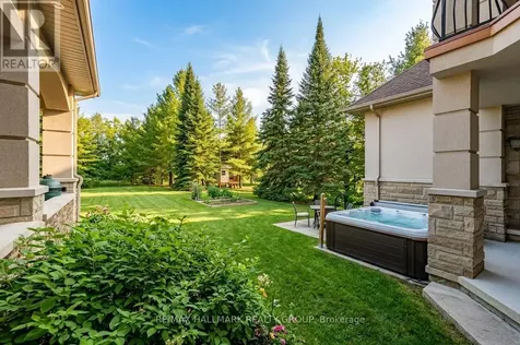 5800 Queenscourt Crescent Ottawa ON K4M 1K3