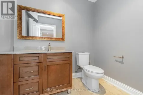 5800 Queenscourt Crescent Ottawa ON K4M 1K3