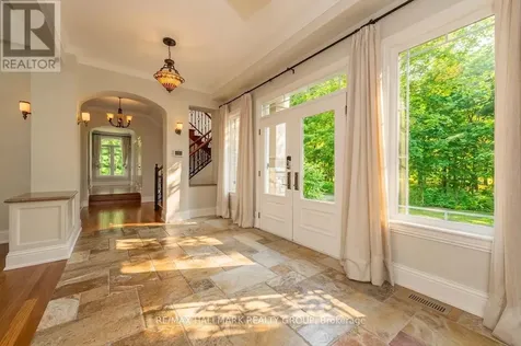 5800 Queenscourt Crescent Ottawa ON K4M 1K3