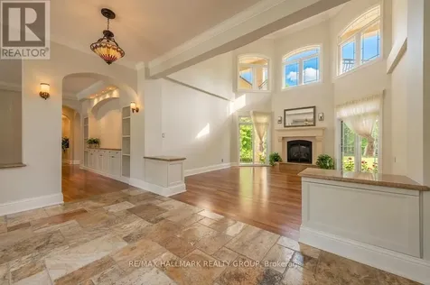 5800 Queenscourt Crescent Ottawa ON K4M 1K3