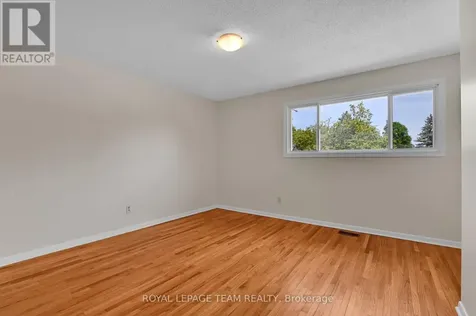 114 Chesterton Drive Ottawa ON K2E 5T6
