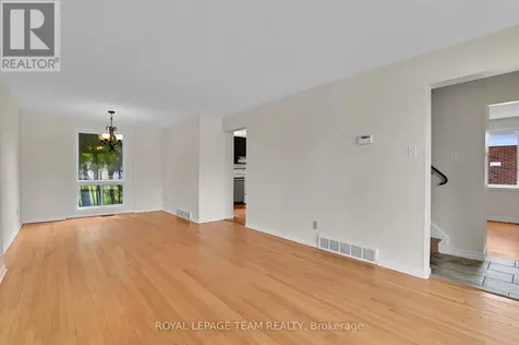 114 Chesterton Drive Ottawa ON K2E 5T6