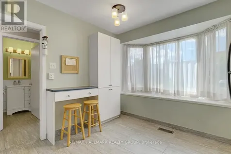10 Greenbank Road Ottawa ON K2H 5T9